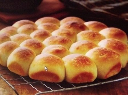 Grandma Lee's Party Rolls