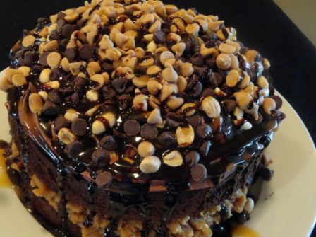 Snickers Cake