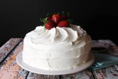 Moist Strawberry Cake