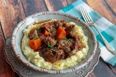 Beef Bourguignon (Crock Pot)