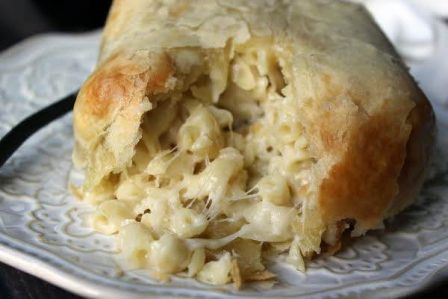 Decadent Brie Macaroni & Cheese En Croute